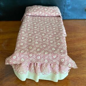 1:12 Dollhouse Pink & Cream Doll Bed - vintage floral & lace bedding / bedspread